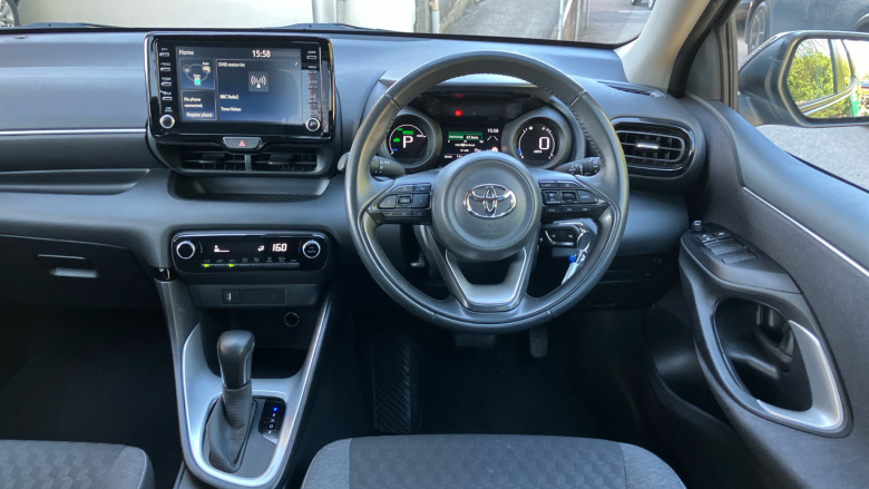 Toyota Yaris 1.5 Hybrid Design 5dr CVT Hybrid Hatchback